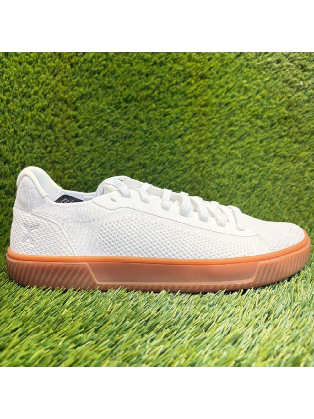 Flux Footwear Adapt Trainer White Gum Mens Size 10.5 Athletic Shoes Sneakers